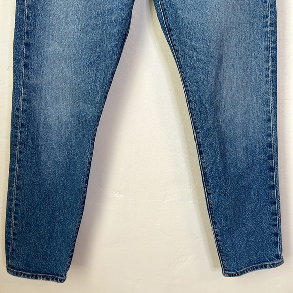 LEVI’S Premium Wedgie Icon Fit Jeans in These Dreams, 27 - Picture 4 of 16